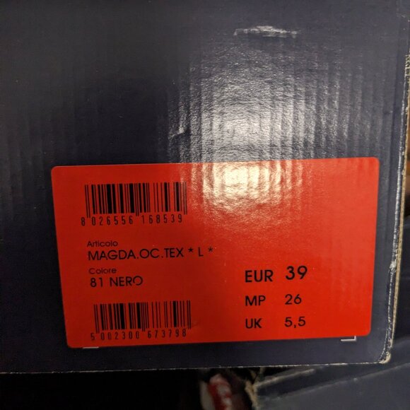 Women's Size 39 Olang winter boots - Picture 3 of 3